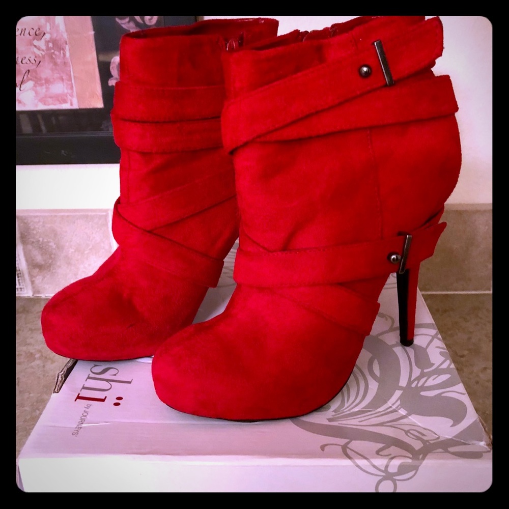 Shi by JOURNEYS Red Suede Ankle Boots Sz 7 NIB